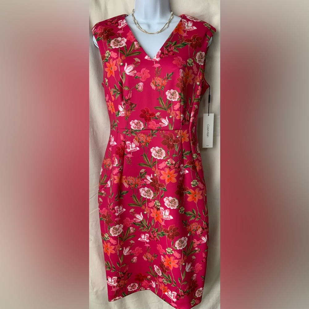 STUNNING  Calvin Klein floral dress